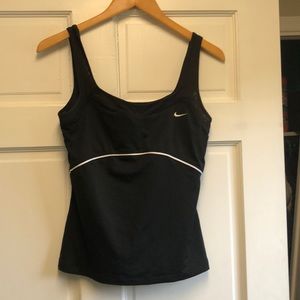 Black Nike tennis top